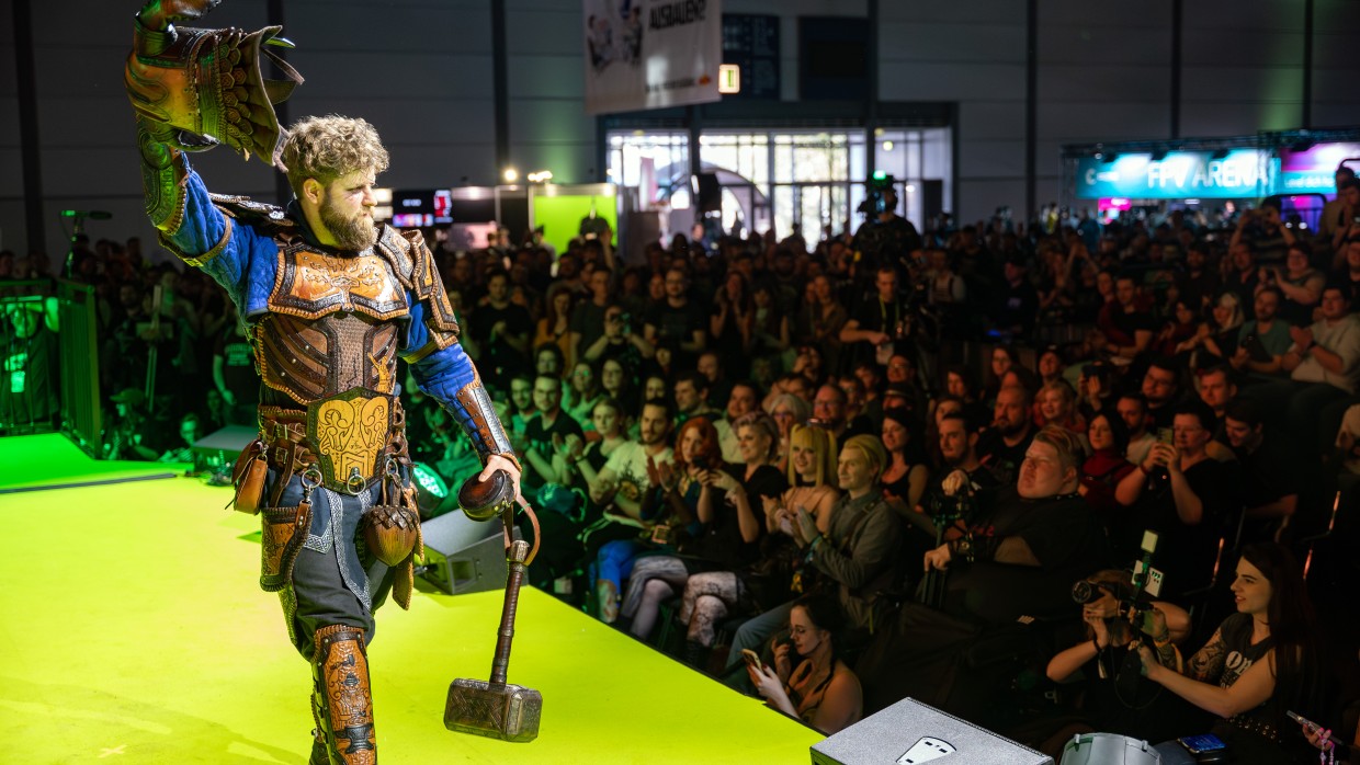Nils_beardfoot als Thor als eigener Charakter