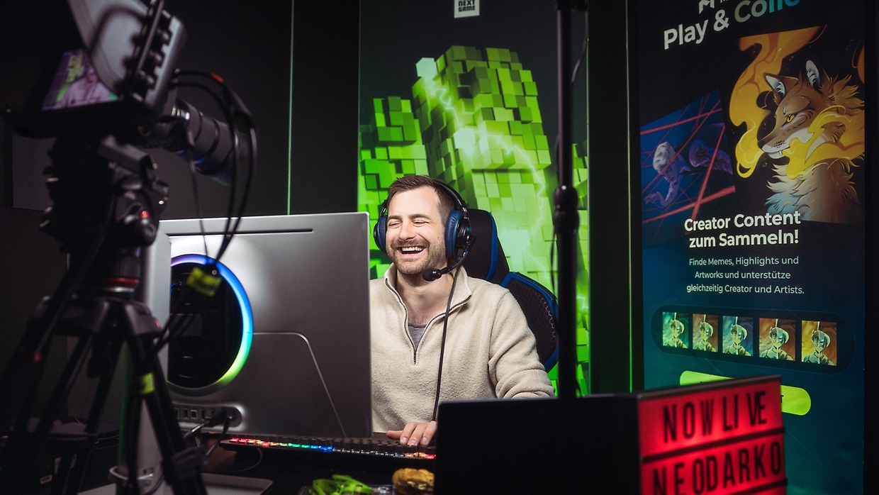 Vom Stream ins IRL: Streamer wie NeoDarko treffen auf der CAGGTUS Leipzig ihre Community live. Foto: Leipziger Messe / Niclas Schmidt